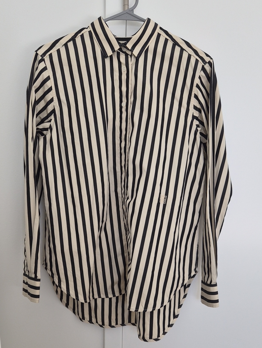 Toteme Striped Long-Sleeve Button-Up Shirt - Black & Cream